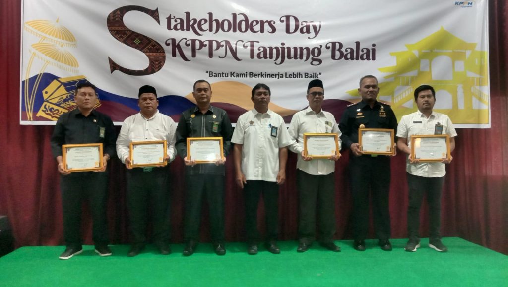 PA Tanjungbalai Raih Tiga Penghargaan Dari KPPN Tanjungbalai